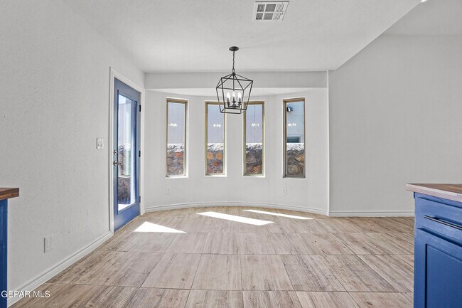Building Photo - 12842 Osmotherley Ave