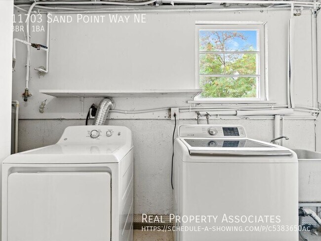 Building Photo - 11703 Sand Point Way NE