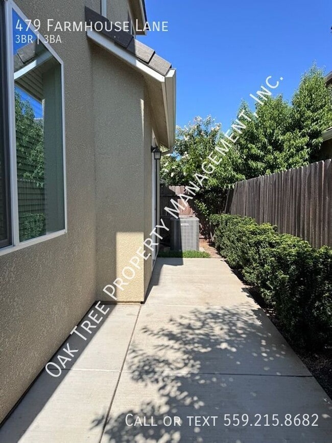 Building Photo - 479 Farmhouse Ln