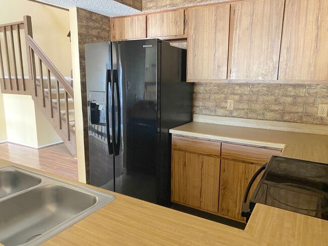 Building Photo - You could use a  little style in your life!