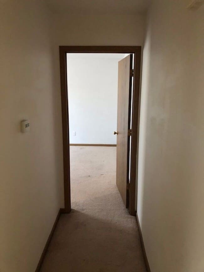 Building Photo - 4809-4811 Geyser Blvd