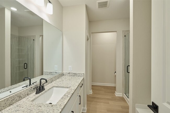 Building Photo - 21554 Bluebonnet Bay Dr