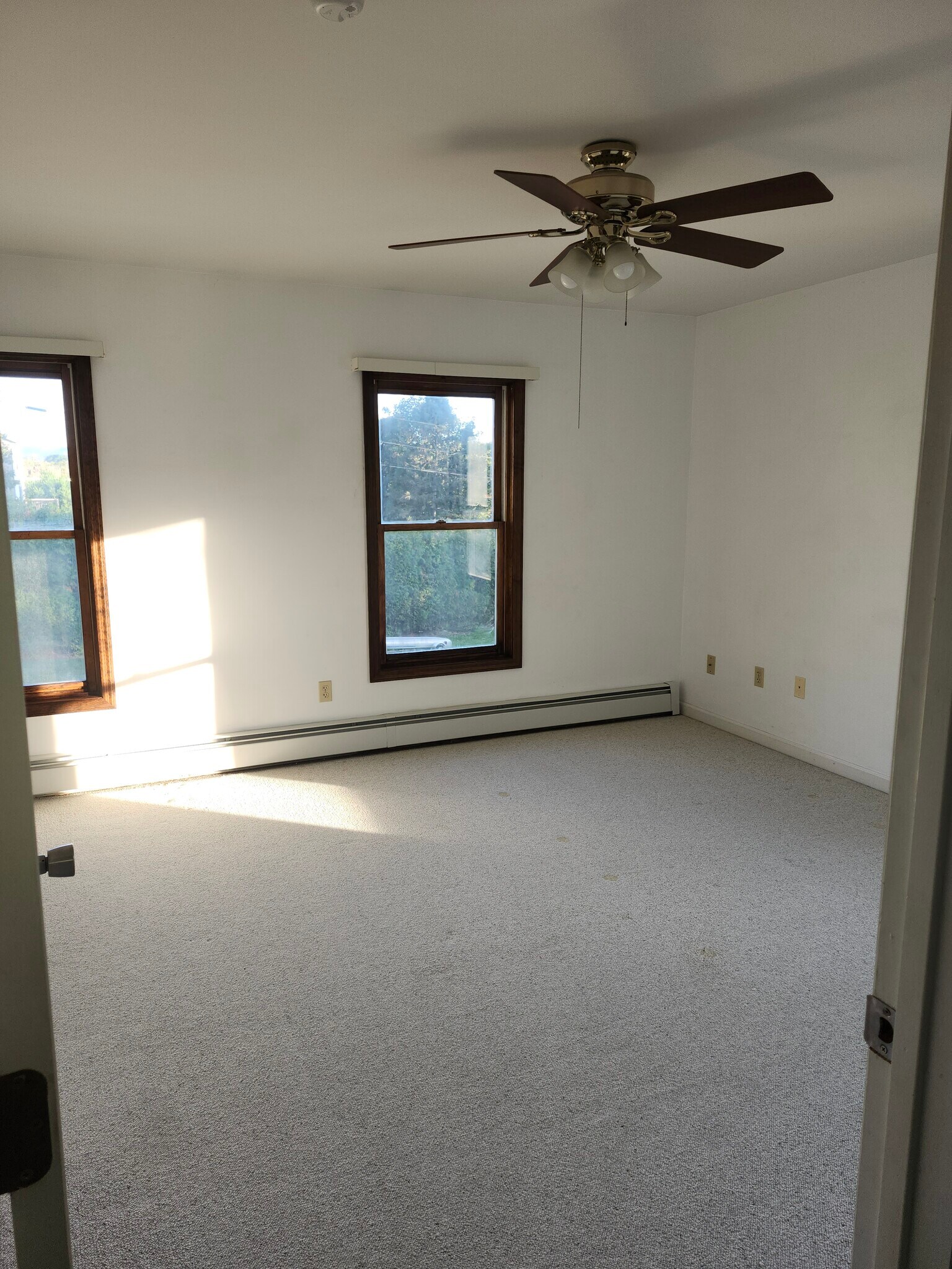 2nd Floor Master - 2 Tiffany Ln