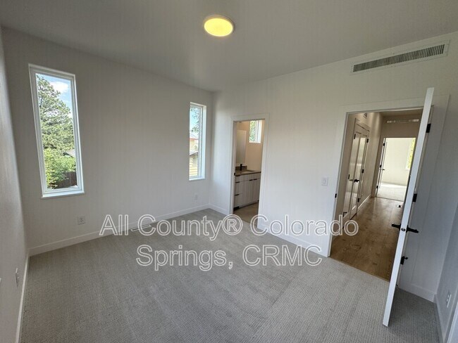 Building Photo - 2512 W Bijou St