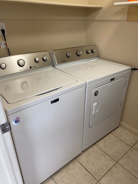 Washer and dryer - 556 Pheasant Ridge Dr