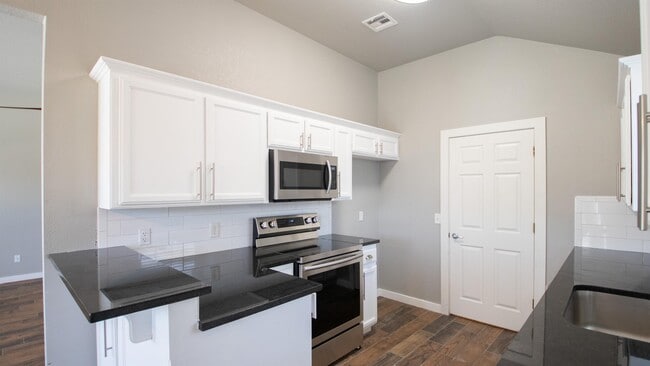 Building Photo - 21925 Homesteaders Rd