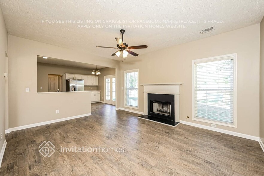 Building Photo - 755 Clairidge Ln SW