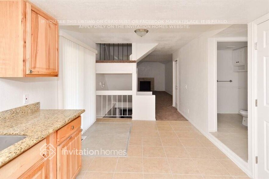 Building Photo - 3679 S Helena Way