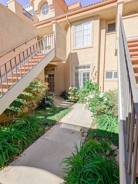 Building Photo - 25855 McBean Pkwy