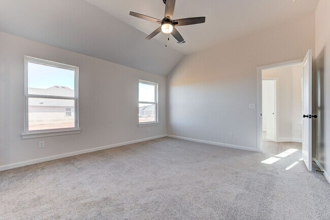 Building Photo - Newer home Available Noble OK