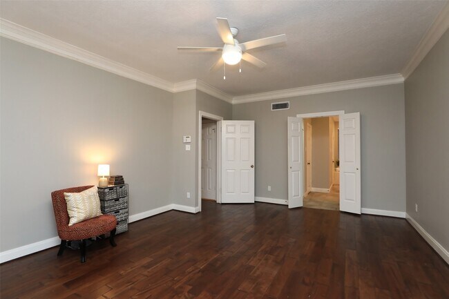 Building Photo - 7906 Tizerton Ct