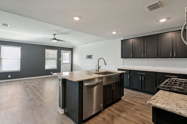 Building Photo - 9908 Bratten Rise