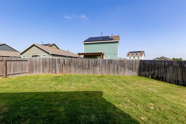 Building Photo - 415 Geode Glen