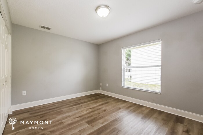 Building Photo - 2451 Foxhollow Rd