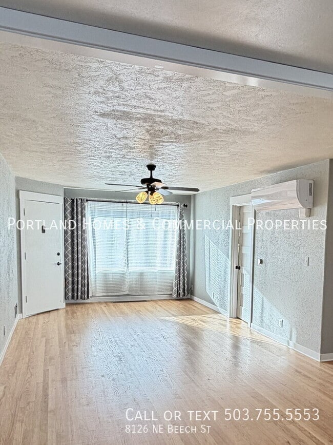 Building Photo - 8126 NE Beech St