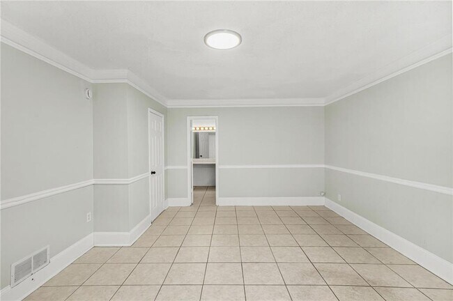 Building Photo - 140 Davis Mill Ct