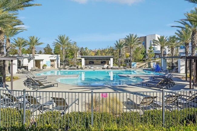 Building Photo - 11048 Luminate Dr