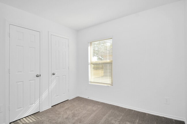 Building Photo - 32511 Orchard Haze Dr