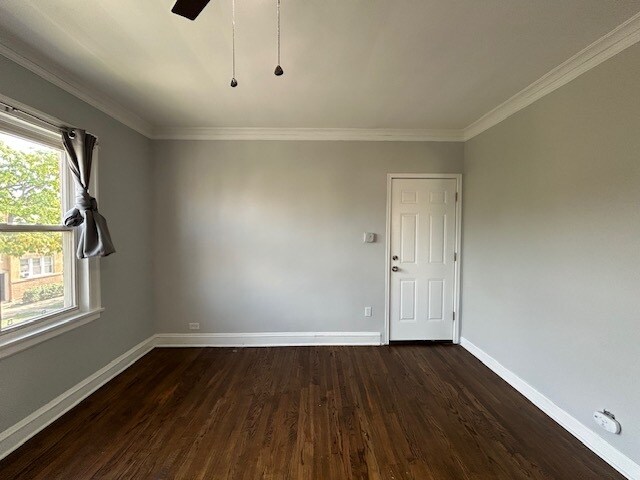 Building Photo - 3225 N Linder Ave