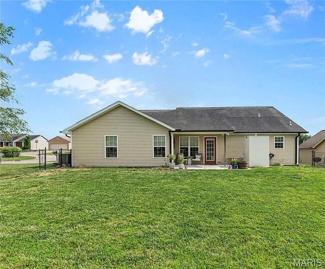 Building Photo - Charming Corner-Lot Home in Gordonville