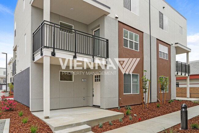 Building Photo - 7996 Quiet Knolls Dr