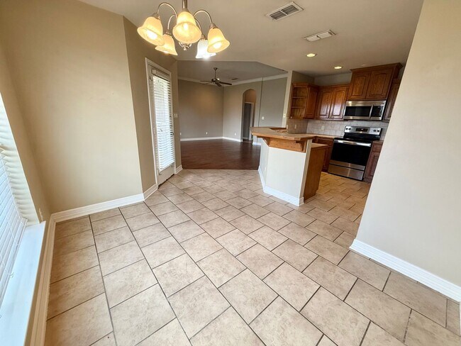 Building Photo - 8340 Stonebridge Way