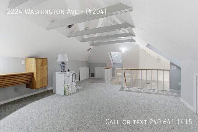 Building Photo - 2224 Washington Ave