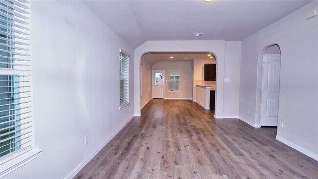 Building Photo - 3524 Wooded Ln