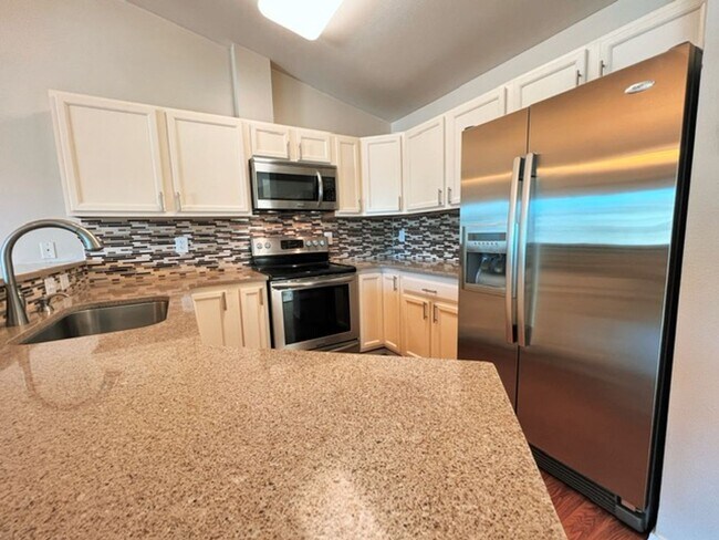 Building Photo - Spacious and Bright Eagle River Home with a Gorgeous View!