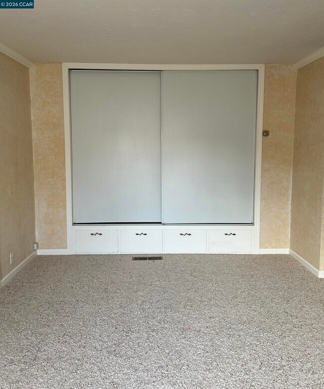 Building Photo - 192 Viewmont Ave