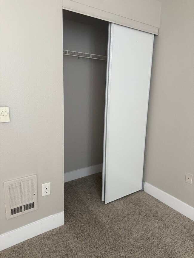 Building Photo - A New Wave of Living Here At Powell Court Apartments!