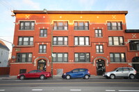 Building Photo - 2807 N Kedzie Ave