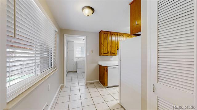 Building Photo - 1672 S Benton St