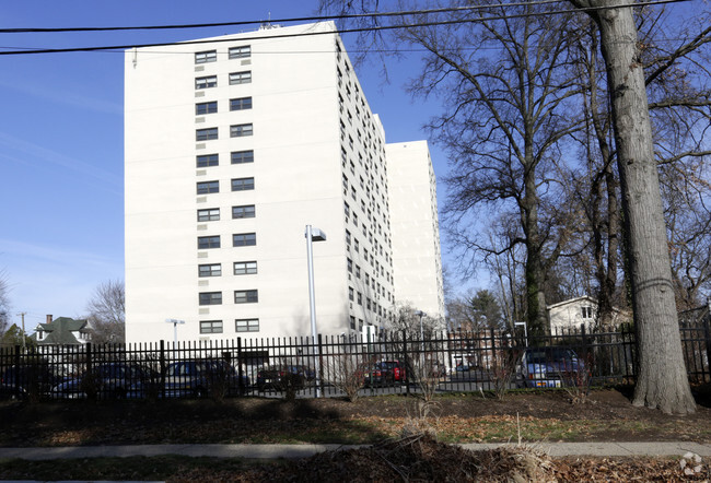 Building Photo - Plainfield Tower West