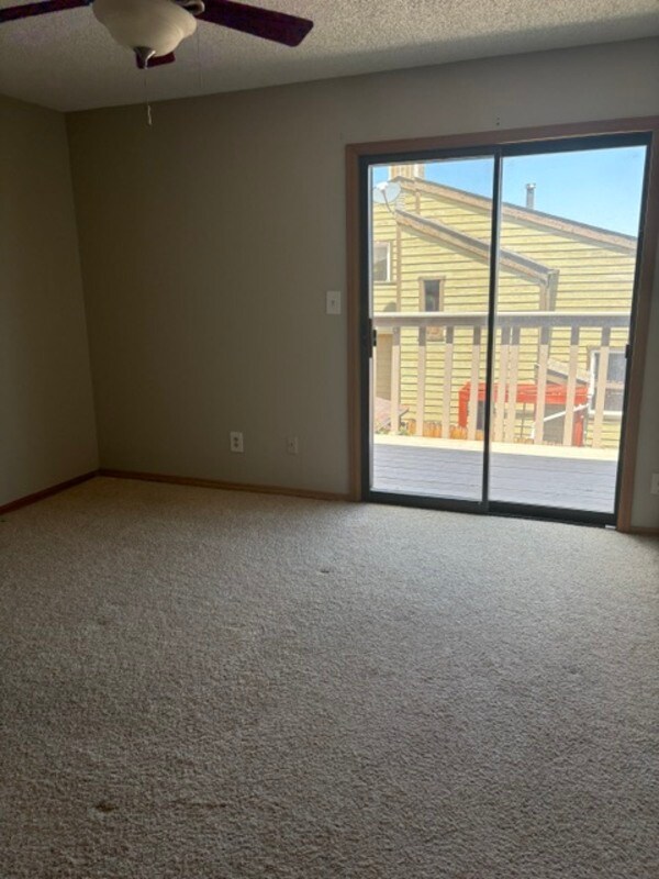 Building Photo - 2348 Rattlesnake Ct