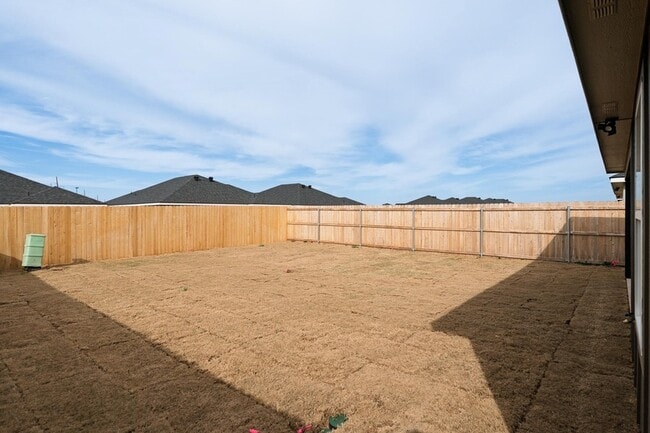 Building Photo - 163 Tombstone Rd