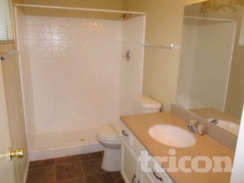 Building Photo - 11219 N 51st Dr