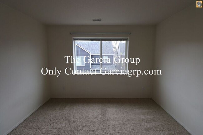 Building Photo - 6034 Northeast Birch Street