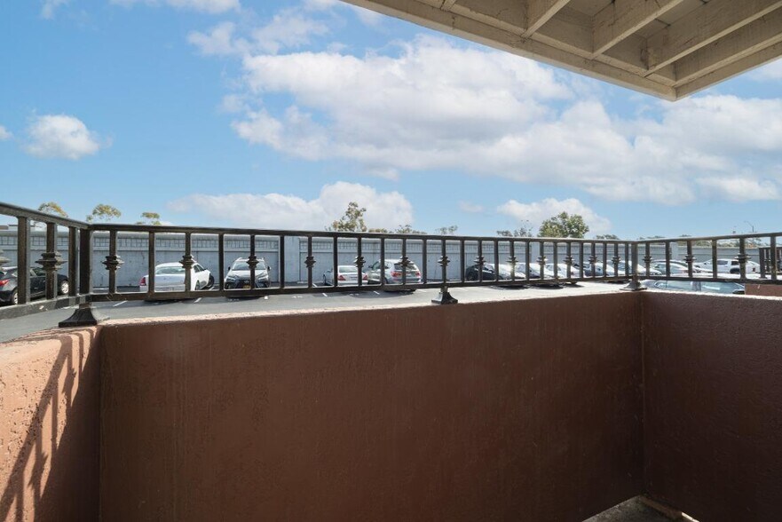 Building Photo - 10264 Maya Linda Rd