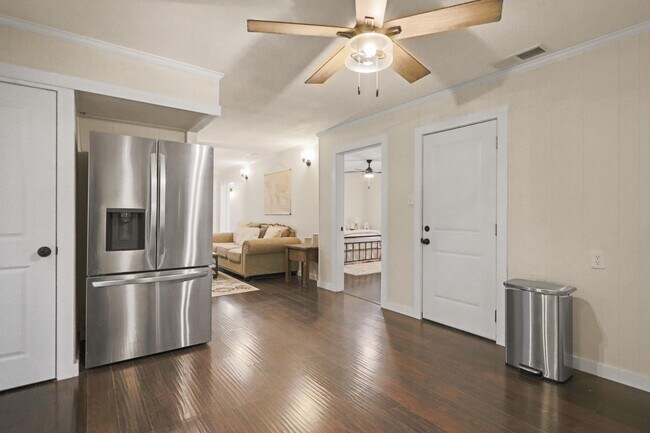 Building Photo - 4302 42nd St