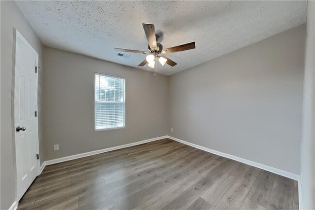 Building Photo - 3202 Windgate Dr