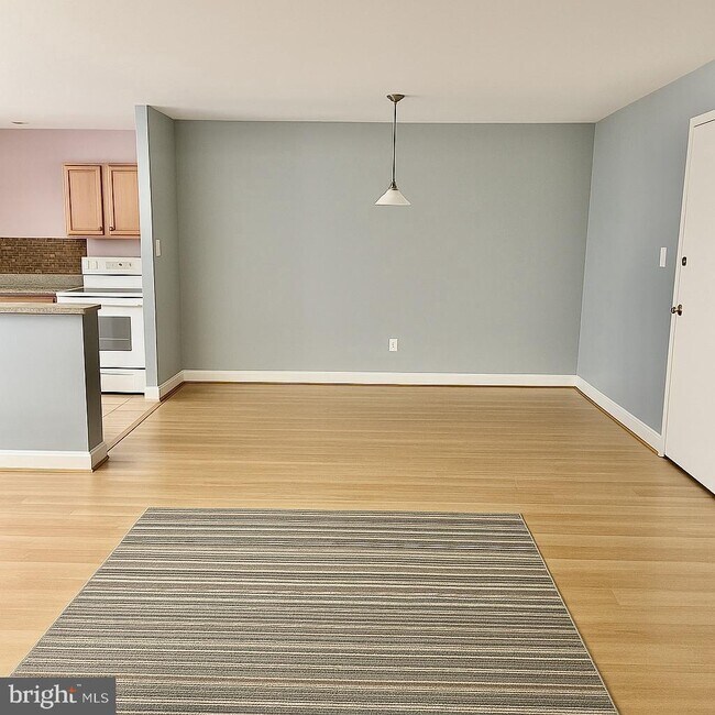 Building Photo - 5909 Prince James Dr