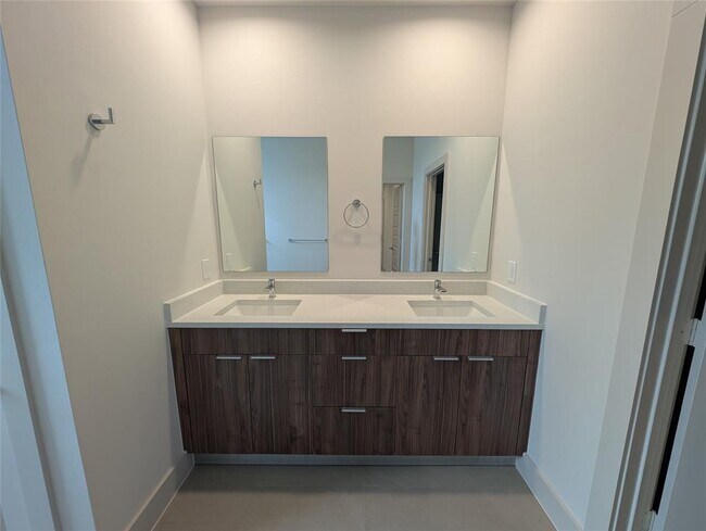 Building Photo - 4403 Abaco Ln