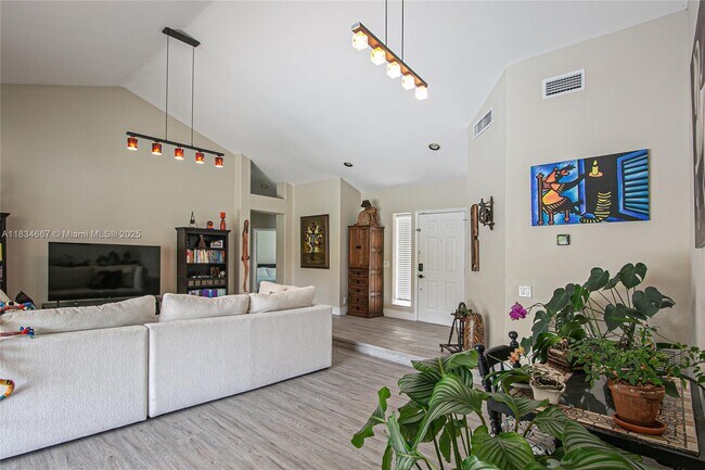 Building Photo - 1049 Laguna Springs Dr