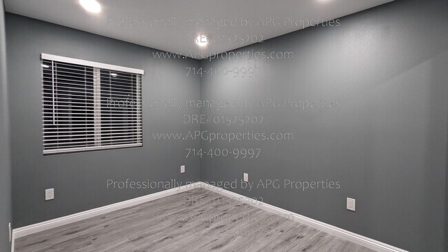 Building Photo - 7432 Franklin St