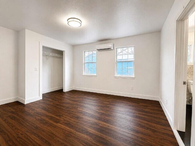 Building Photo - 4611 Milburn Ln
