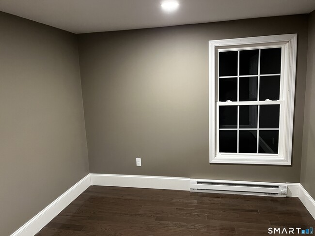 Building Photo - 244 Bigelow Hollow Rd