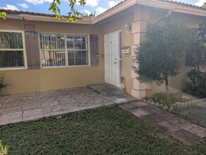 Building Photo - 7502 NW 44th Ct