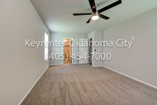 Building Photo - Modern Single Family Home in El Reno, OK!