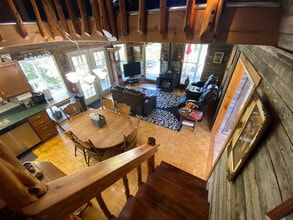 Building Photo - 297 Little River Ln